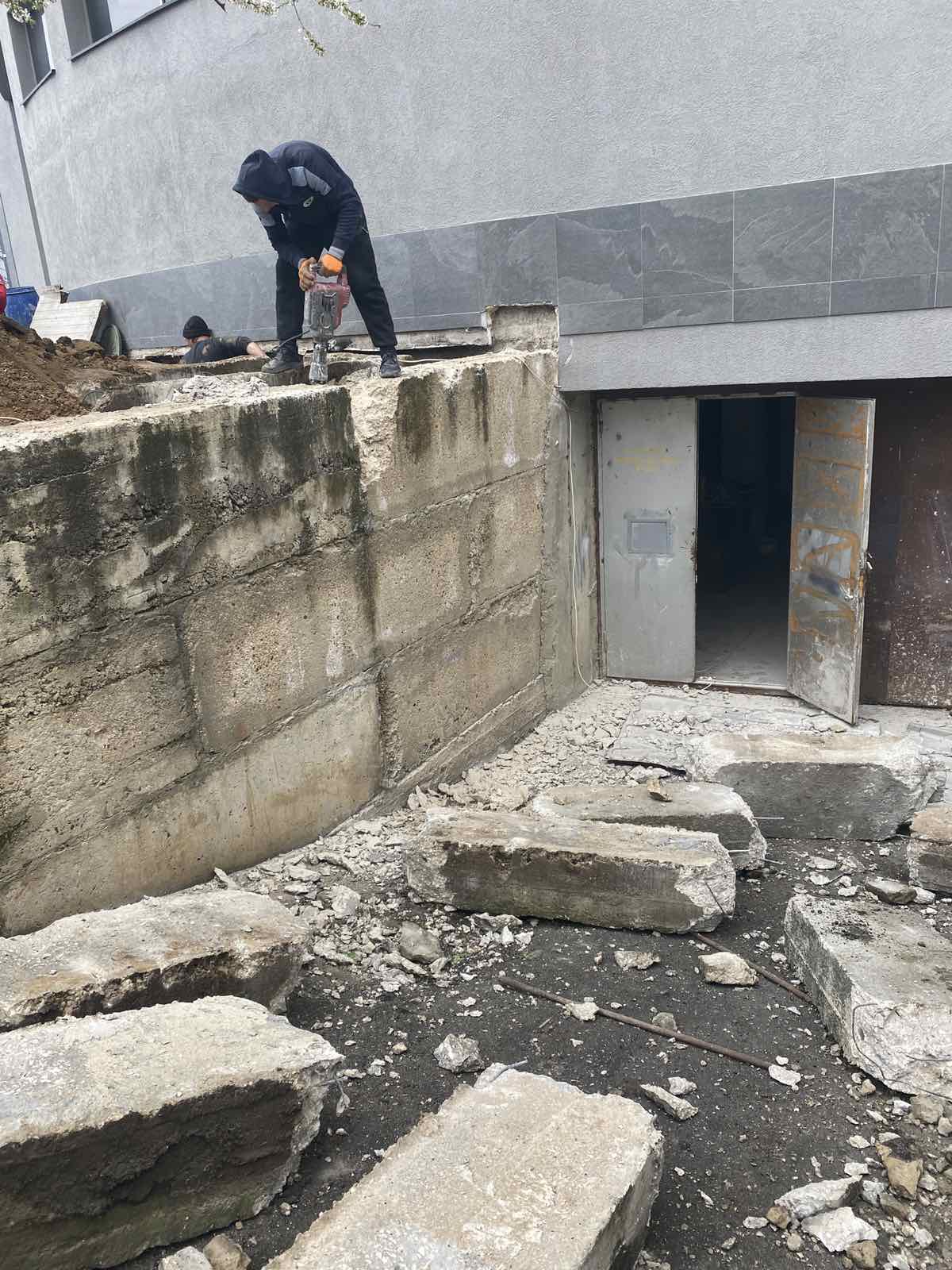 Demolare 44